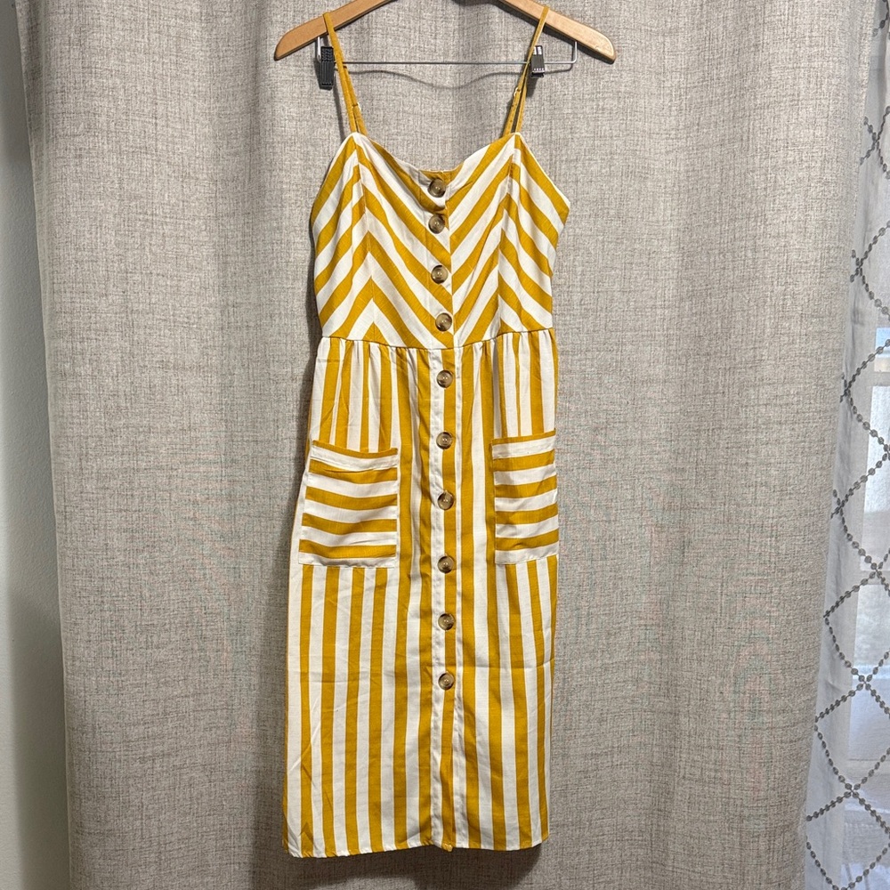 Chic Yellow Striped Midi Dress with Button Detail